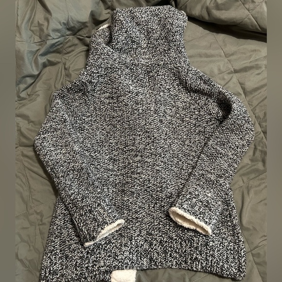 Zara Knit comfy sweater grey and white button up size small - Picture 5 of 6